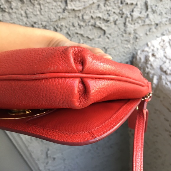 Coach crossbody bag red gold hardware - Picture 16 of 16